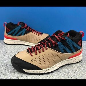 ACG OKWAHN II 525367 200  Desert Habanero Red